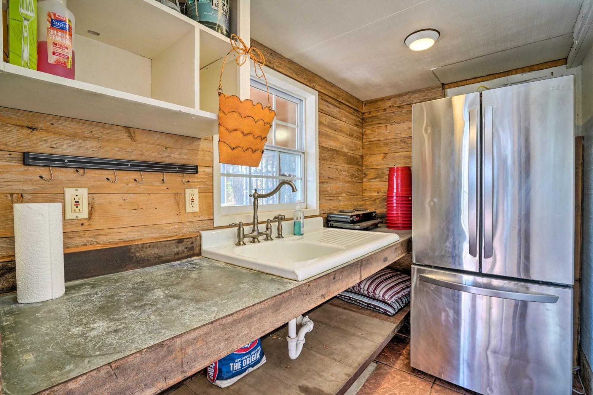 Waterfront Guadalupe River Lodge Home With Dock! Seguin Exteriör bild